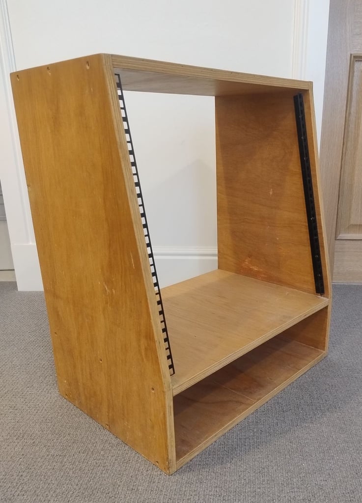 19" Wooden Studio Rack Cabinet for recording studio