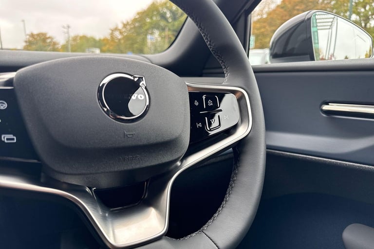 2025 Volvo EX30 Single Motor Extended Range 69kWh Plus SUV 5dr Electric Auto (272 ps) ESTATE Elec...
