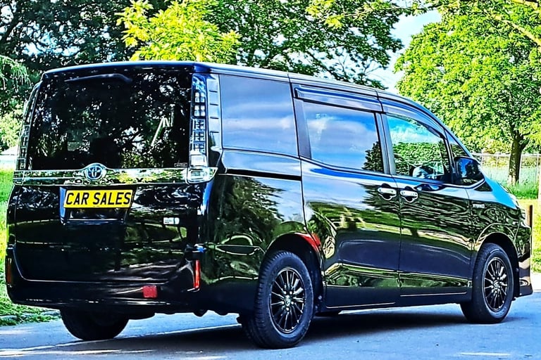 2015 Toyota Voxy 1.8 Hybrid Automatic 81,900 Miles. 7 Seater. Hybrid Petrol. PX OK MPV Petrol/Ele...