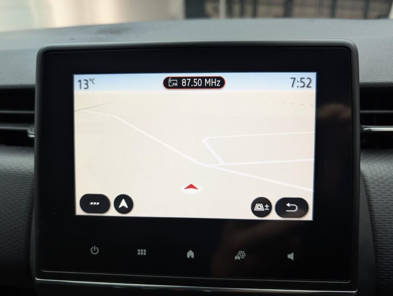 2020 Renault Clio 1.0 TCe Iconic Hatchback 5dr Petrol Manual Euro 6 (s/s) (100 ps) CRUISE CON HAT...