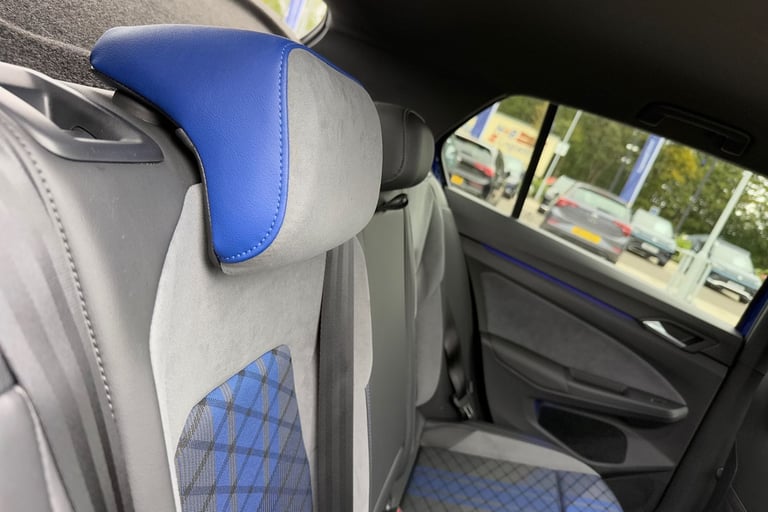 2023 Volkswagen Golf 2.0 TSI 320 R 4Motion 5dr DSG **REAR SIDE AIRBAGS, 19' ESTORIL BLACK A Hatch...
