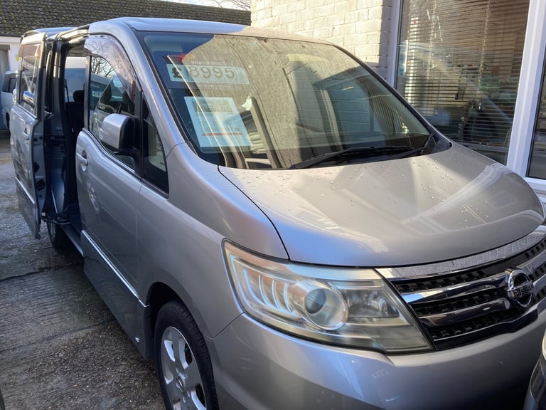 2010 Nissan Serena 2.0 PETROL AUTOMATIC 8 SEATER VERY LOW MILES ULEZ COMPLIANT