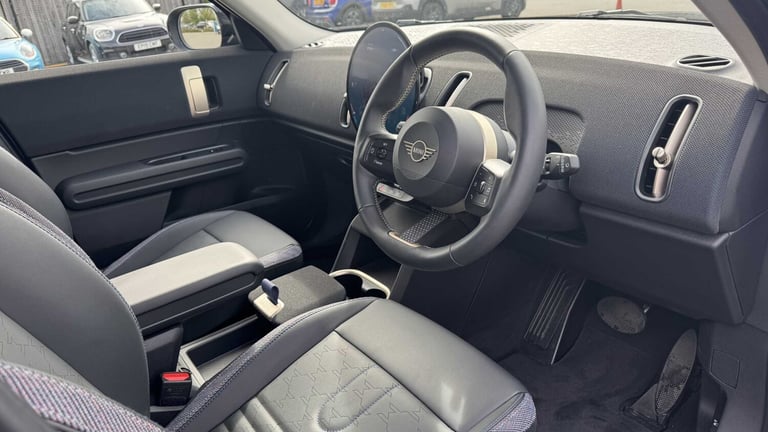2024 MINI Countryman 150kW E Classic 66kWh 5dr Auto Hatchback Electric Automatic