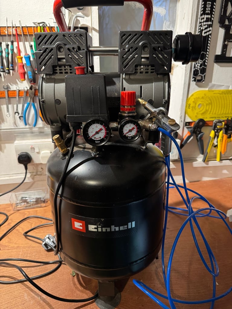 image for 24L compressor - quiet - like new