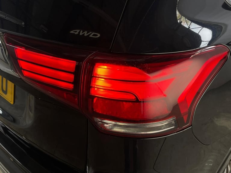 2020 Mitsubishi Outlander 2.0 MIVEC Exceed CVT 4WD Euro 6 (s/s) 5dr ESTATE Petrol Automatic