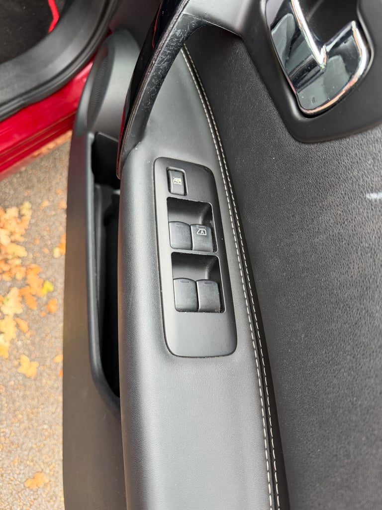 Nissan, QASHQAI, Hatchback, 2014, Manual, 1461 (cc), 5 doors