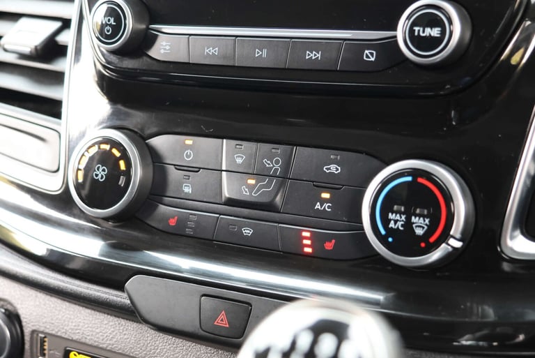 2019 Ford Transit Custom 2.0 EcoBlue 130ps Low Roof Limited Van PANEL VAN DIESEL Manual