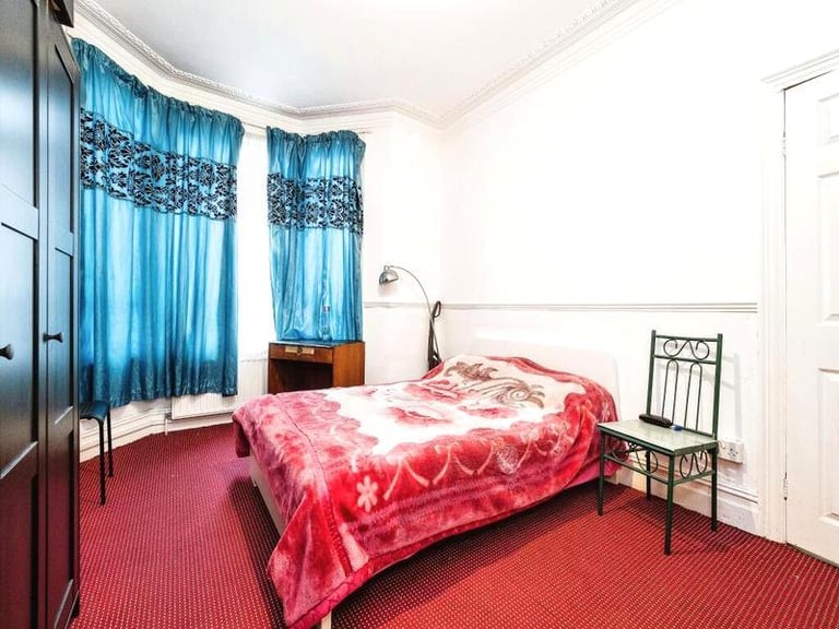 🏡 ROOM IN WOLWICH AVAILABLE ! 🏡 