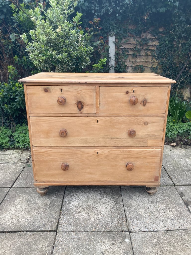 Antique pine chest of drawers outlet gumtree