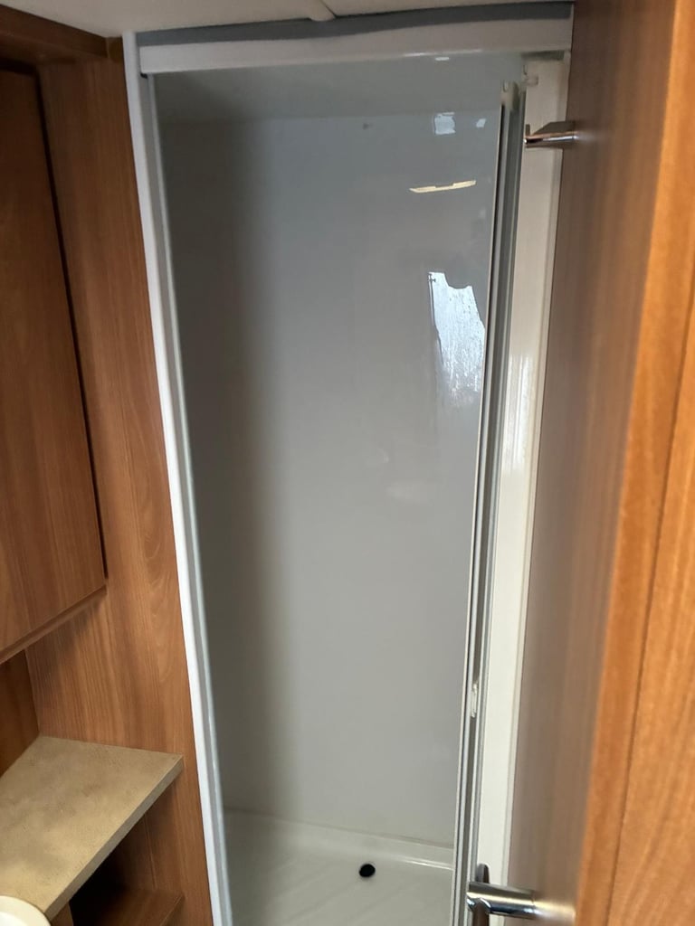 2012 Swift Conquer 570