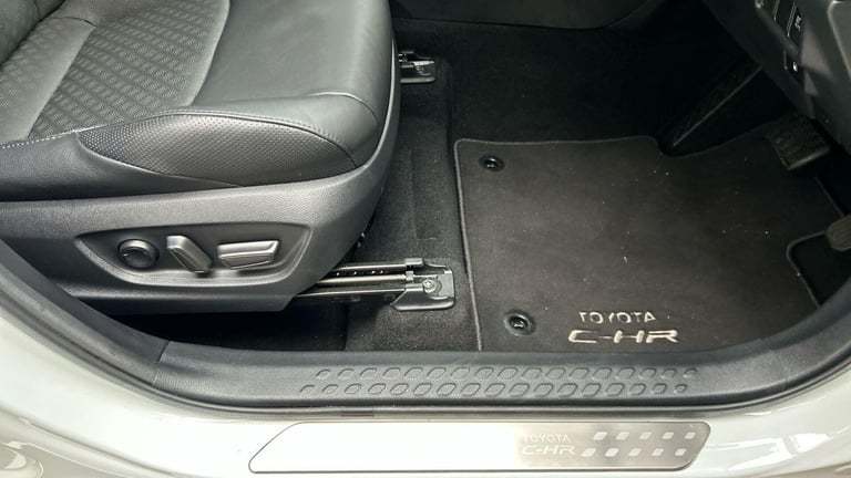 2023 Toyota C-HR 1.8 VVT-h GPF Excel SUV 5dr Petrol Hybrid CVT Euro 6 (s/s) (122 ps) HATCHBACK Pe...