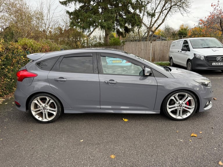2015 Ford Focus 2.0 TDCi ST-3 Euro 6 (s/s) 5dr Diesel