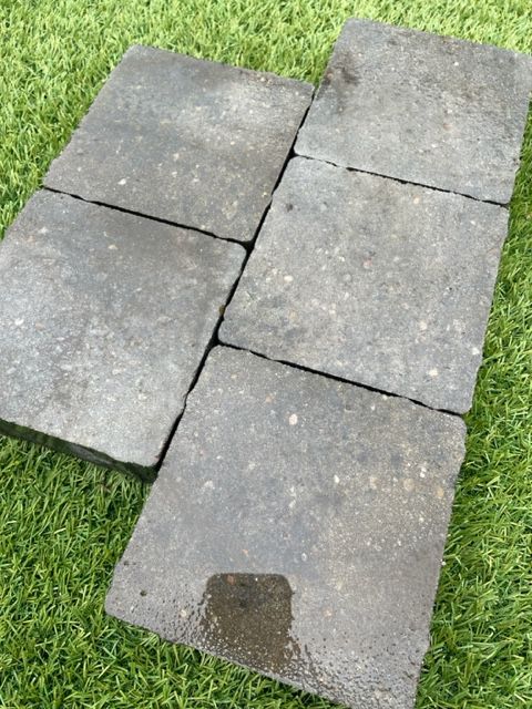 image for BRADSTONE'S WOBURN ORIGINAL IN GRAPHITE - 134x134x50mm - 9m² PACKS - BARGAIN!