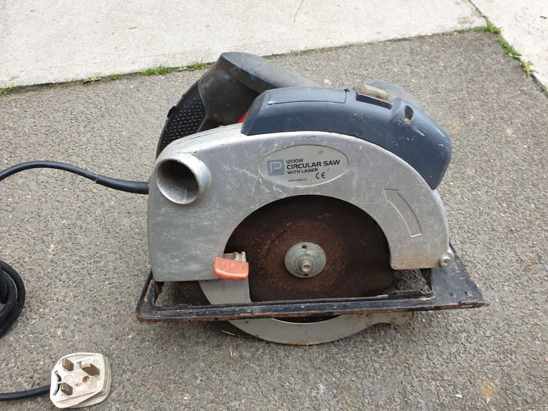 image for  PERFORMANCE 1200W 190MM CIRCULAR SAW IN GOOD WORKING ORDER + CAN BE SEEN WORKING