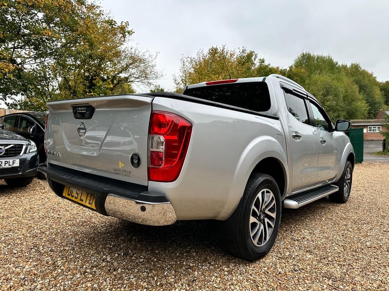 2016 Nissan Navara Double Cab Pick Up Tekna 2.3dCi 190 4WD PICK UP DIESEL Manual