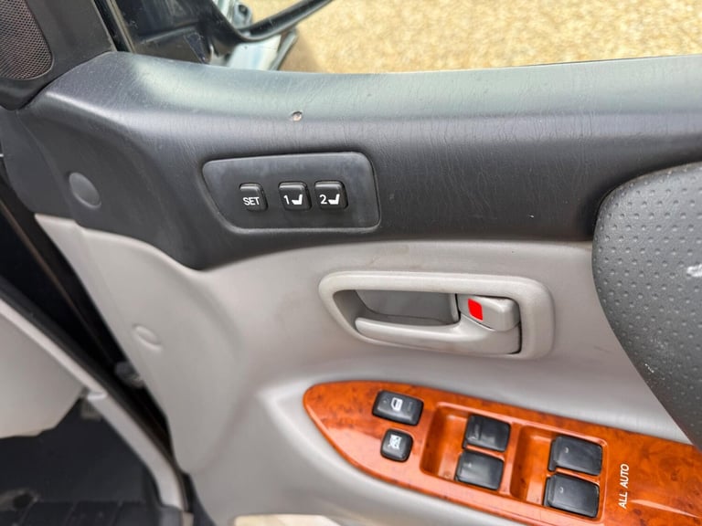  Toyota Land Cruiser Amazon 4.2 TD SUV 5dr Diesel Automatic (282 g/km, 201 bhp) Diesel Automatic