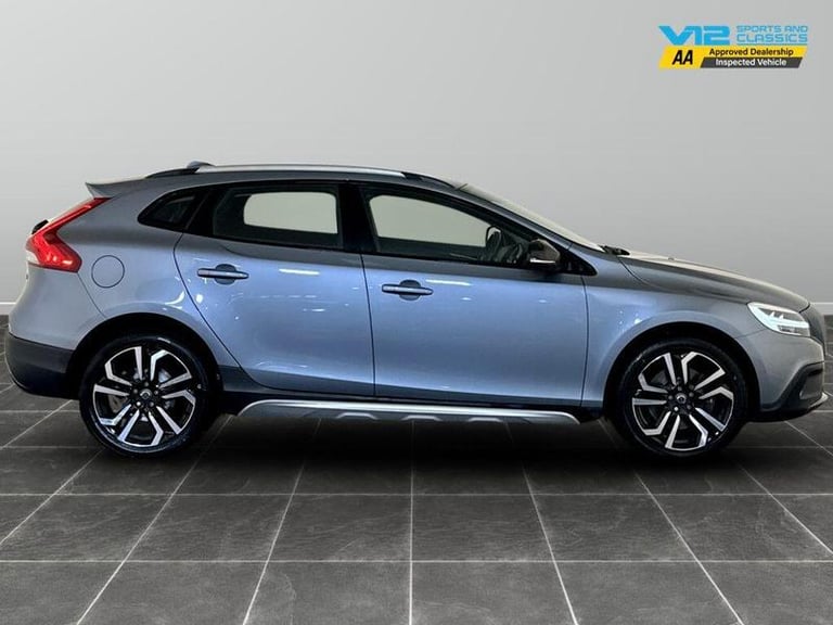 2019 Volvo V40 Cross Country 1.5 T3 GPF Pro Auto Euro 6 (s/s) 5dr Automatic Hatchback Petrol Auto...