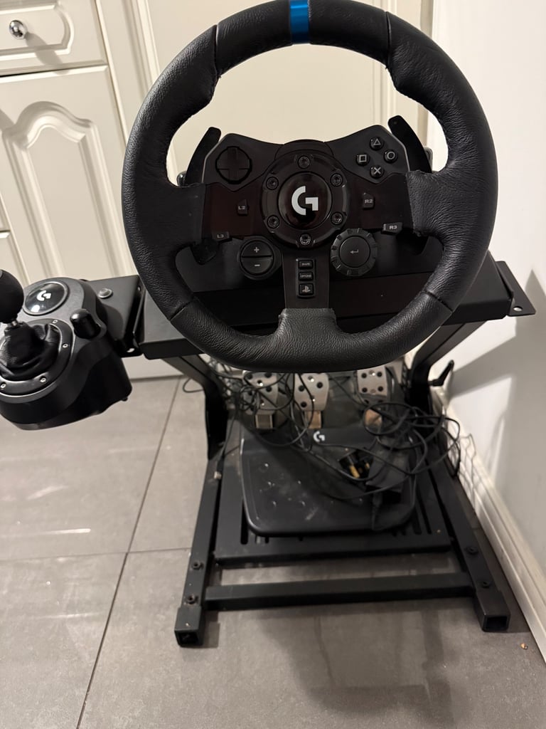 PlayStation 4/5 steering wheel, pedals and gear stick 