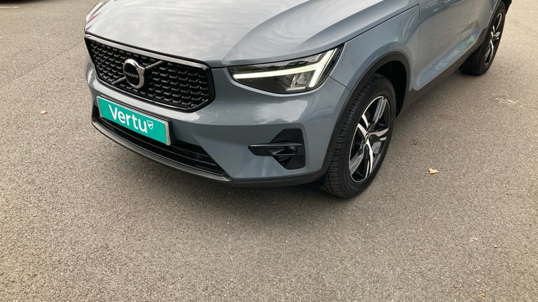 2022 Volvo XC40 2.0 B4P Plus Dark 5dr AWD Auto Petrol Estate Estate Petrol Automatic