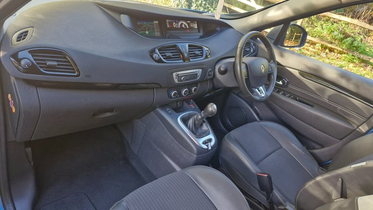 2013 Renault Scenic 1.5 dCi Dynamique TomTom 5dr MPV Diesel Manual