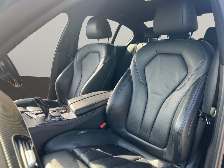 2017 BMW 5 Series 3.0 530d M Sport Auto xDrive Euro 6 (s/s) 4dr SALOON Diesel Automatic