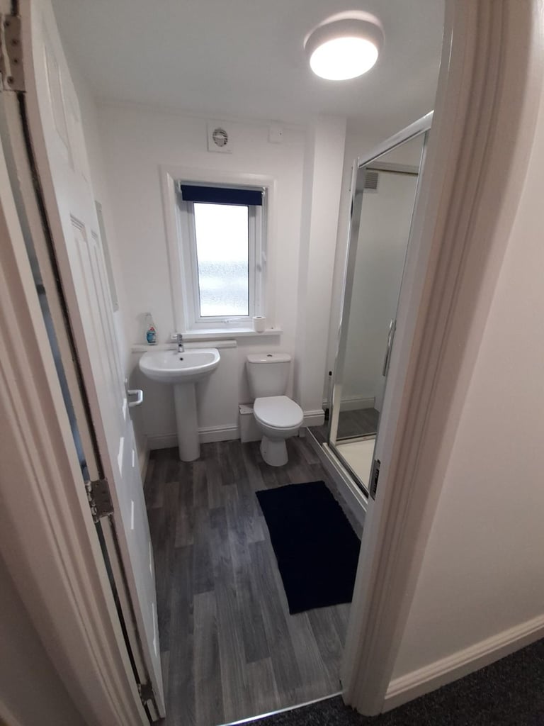 Lovely quiet double room, garden facing
