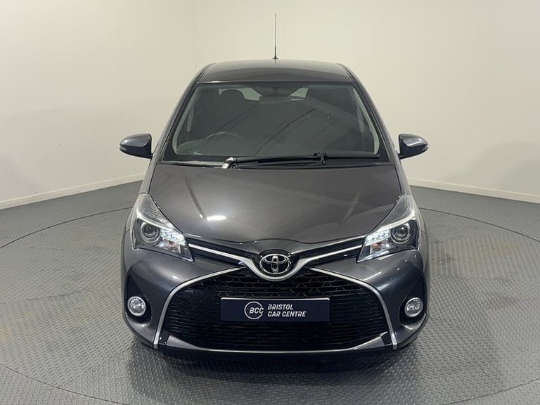 2016 Toyota Yaris Dual VVT-i Design Hatchback Petrol Manual