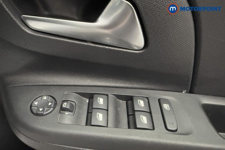 2023 Vauxhall Corsa 1.2 Turbo Design 5dr Auto HATCHBACK PETROL Automatic