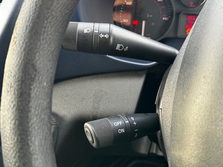 2016 Iveco Daily Iveco Daily 70-210 3.0 Auto-Hi-Matic 2016 Euro-6 14f Curtainsider Van NA Diesel ...