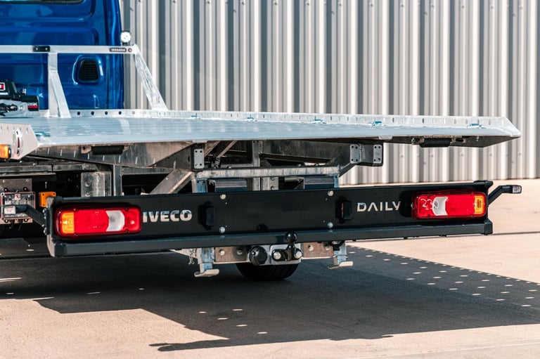 2025 IVECO DAILY 3.5T TILT AND SLIDE RECOVERY TRUCK CAR TRANSPORTER 140BHP