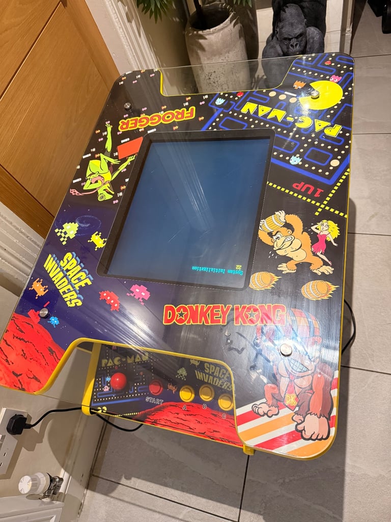 Multi game arcade gaming table 