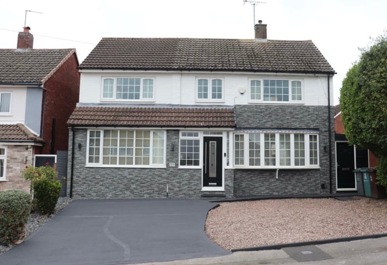 4 Bed - DETACHED FAMILY HOME