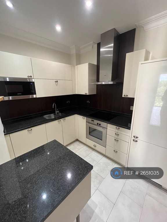 2 bedroom flat in Lime House, Richmond, TW9 (2 bed) (#2651035)