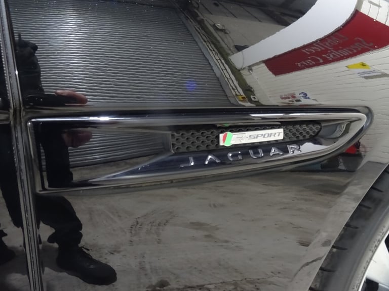 2015 Jaguar XF 2.0d [180] R-Sport 4dr Automatic **LOW MILEAGE*ONLY 15500 MILES FROM NEW** SALOON ...