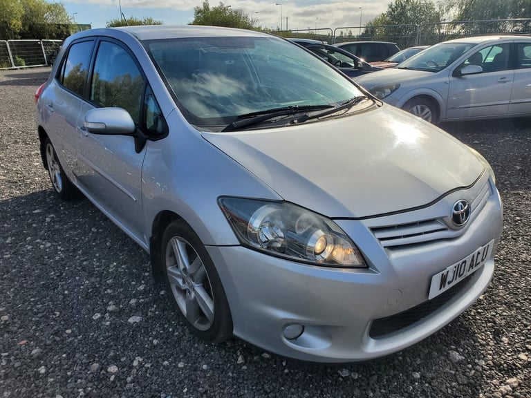 image for TOYOTA AURIS 1.6 V-Matic SR 2010