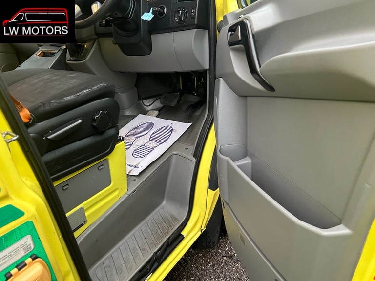 MERCEDES BENZ SPRINTER 519 CDI DIRECT EX AMBULANCE SERIVICS 2017 17 REG EURO 6