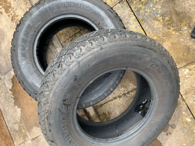 1 x 245/70/16. 107H part worn 