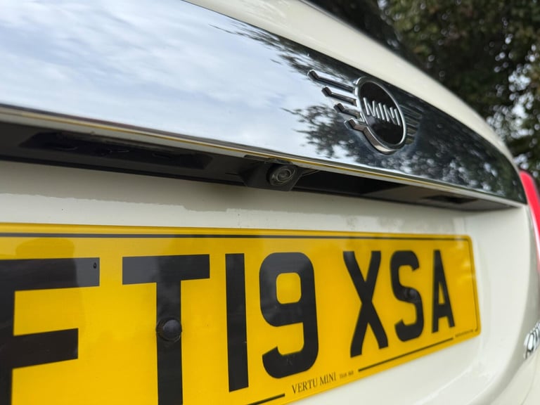 2019 MINI Hatch 1.5 Cooper Exclusive Euro 6 (s/s) 3dr HATCHBACK Petrol Manual