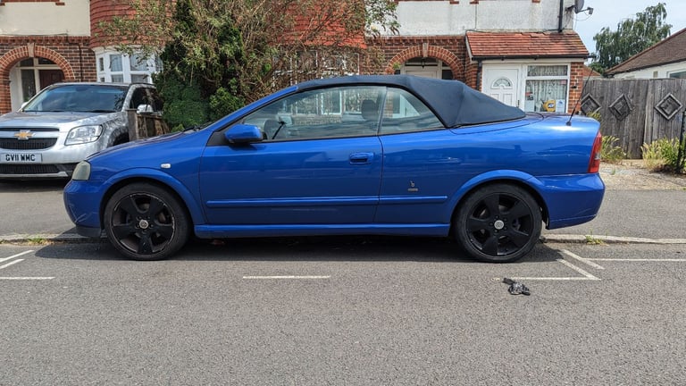 Vauxhall, ASTRA, Convertible, 2004, Manual, 1796 (cc), 2 doors