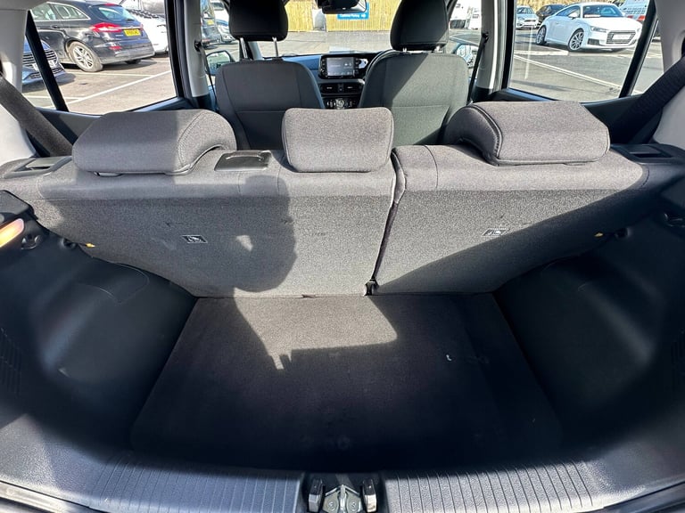 2022 Hyundai i10 1.0 MPi SE Connect 65ps 5dr Hatchback PETROL Manual