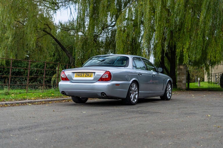 2007 Jaguar XJ XJ 2.7 TDVi Sovereign 4dr Auto SALOON DIESEL Automatic
