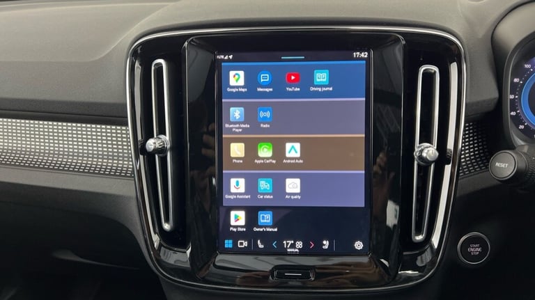 2024 Volvo XC40 Ultimate, B3 Mild hybrid, Petrol, Dark Estate Petrol Automatic