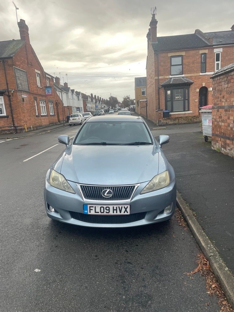 Lexus IS 220d SE – 2009 – Full Service & MOT until November 2026 – £2,400