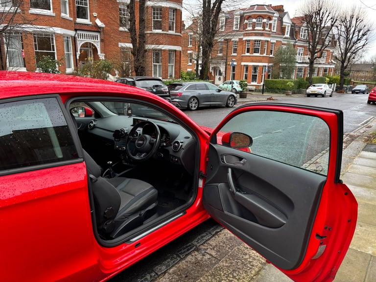 Audi, A1, Hatchback, 2011, Manual, 1197 (cc), 3 doors