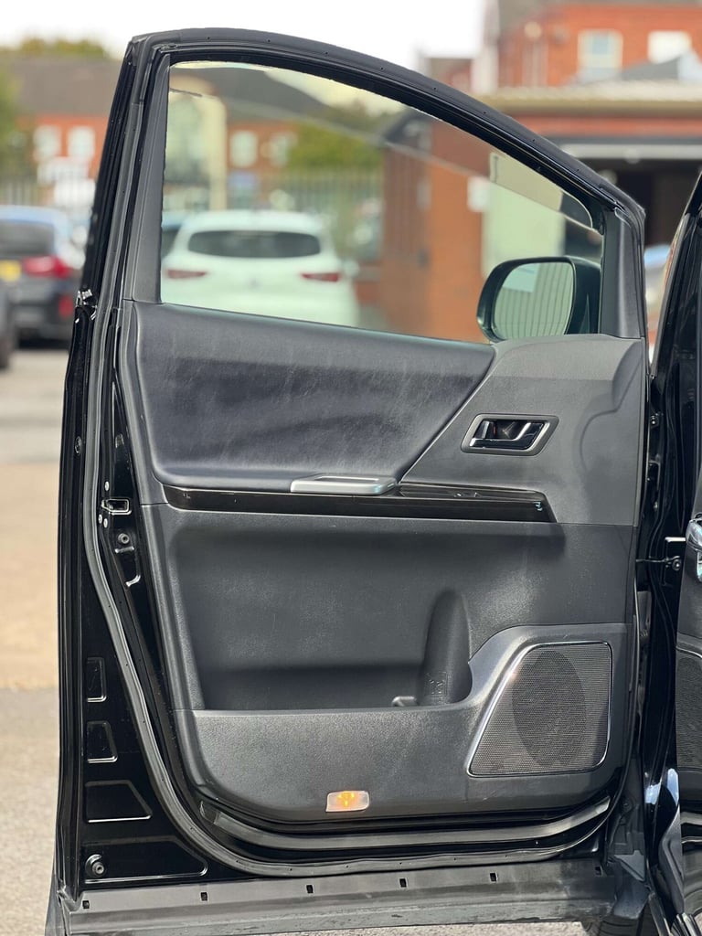 2014 Toyota Vellfire 2.4+GOLDEN EYES+GRADE 4B+FRESH IMPORT+ MPV Petrol Automatic