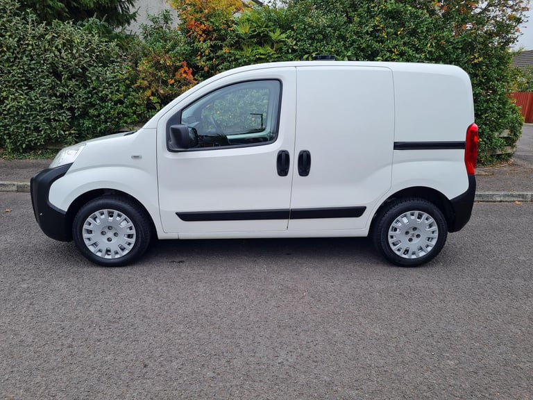 image for Mint Condition August 2015 Peugeot Bipper Professional Hdi Diesel Side Loading Door