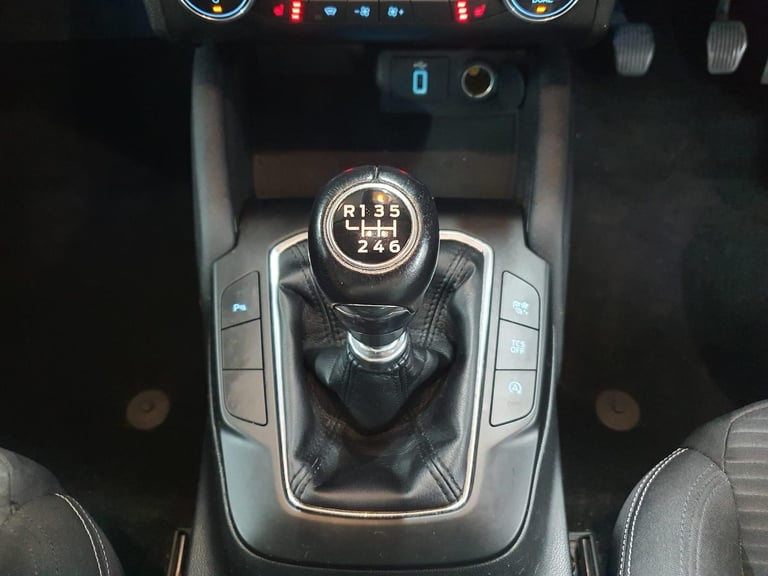 2018 Ford Focus 1.5 EcoBlue Titanium Euro 6 (s/s) 5dr HATCHBACK Diesel Manual