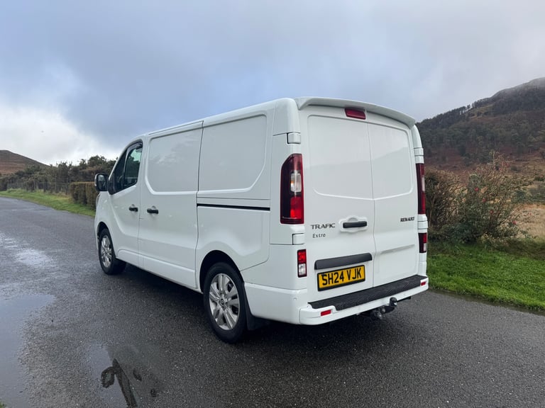 Renault, TRAFIC, Panel Van, 2024, Manual, 1997 (cc)