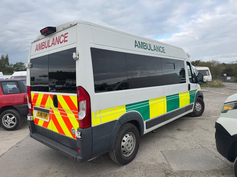 2018/18 PEUGEOT BOXER EX PATIENT TRANFER VEHICLE EURO 6 ULEZ FREE PRICE IS + VAT