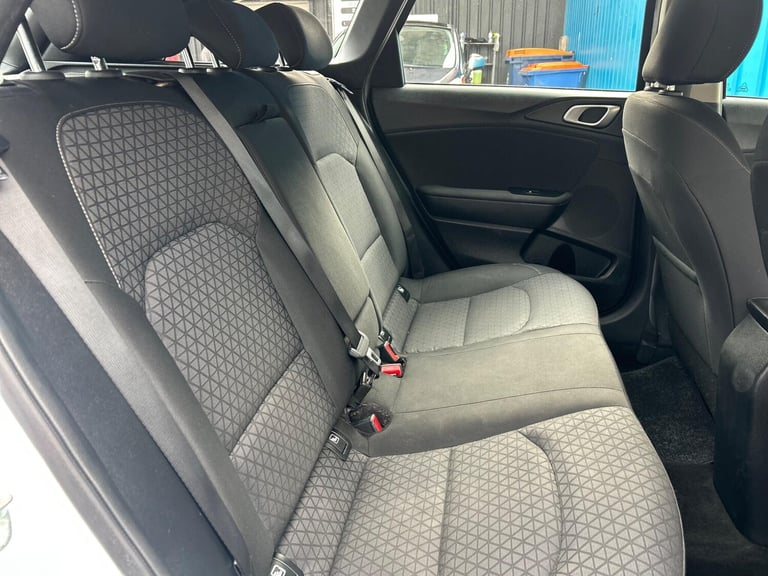 2021 Kia Ceed 1.6 CRDi MHEV 2 NAV Sportswagon Euro 6 (s/s) 5dr ESTATE Diesel/Electric Hybrid Manual